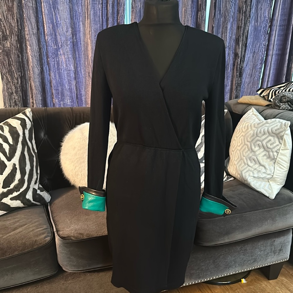 🚨 Vintage St. John knit dress